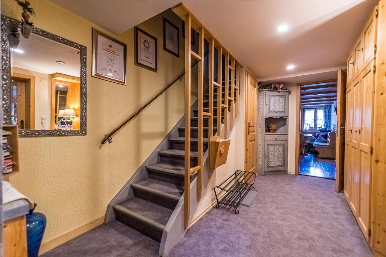 Haus Erika Hotell Wieden Exteriör bild
